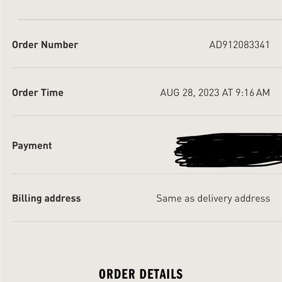 Authentic Yeezy 350 v2 - Picture 5 of 5